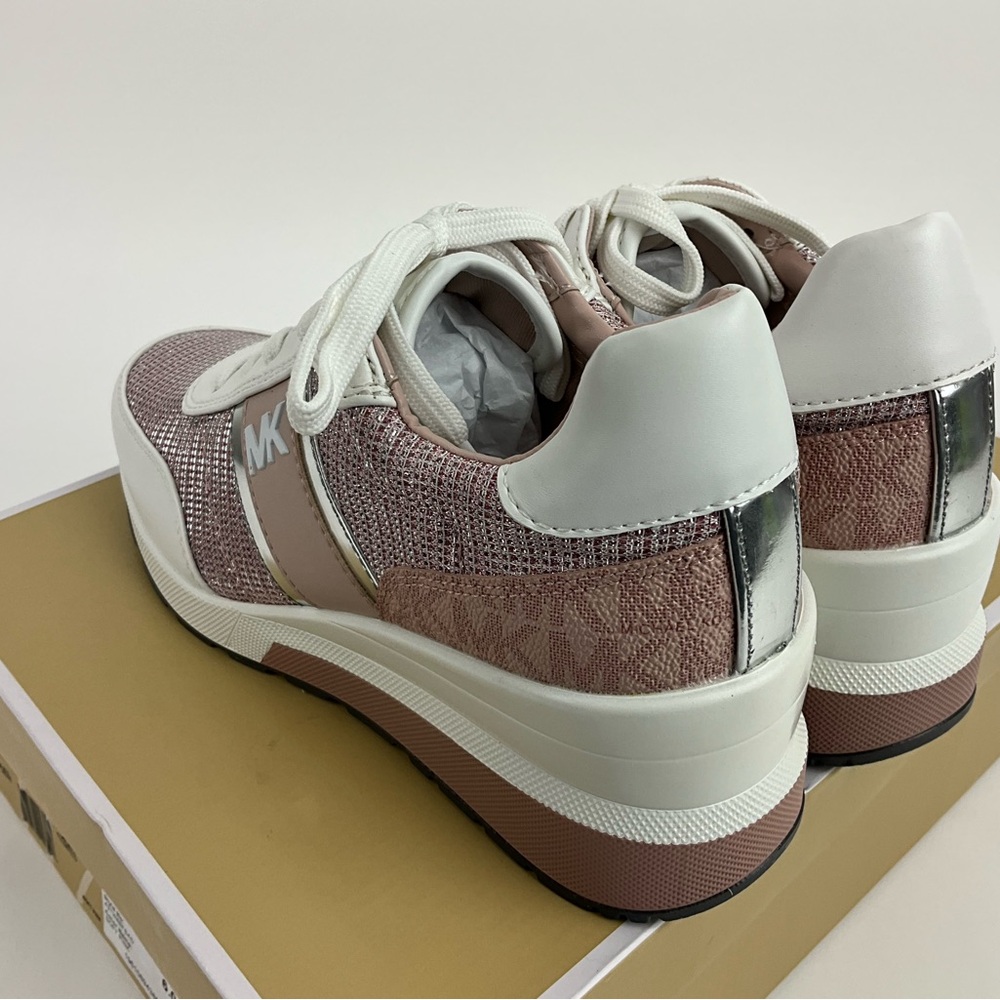 Michael Kors Women's Mabel Trainer Running Sneakers Soft Pink New In Box - Picture 3 of 9